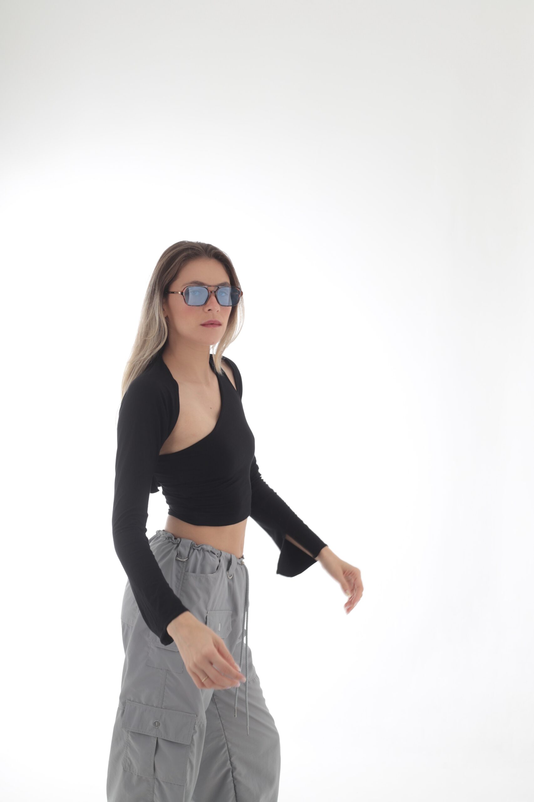 Facetune_07-12-2023-15-49-13